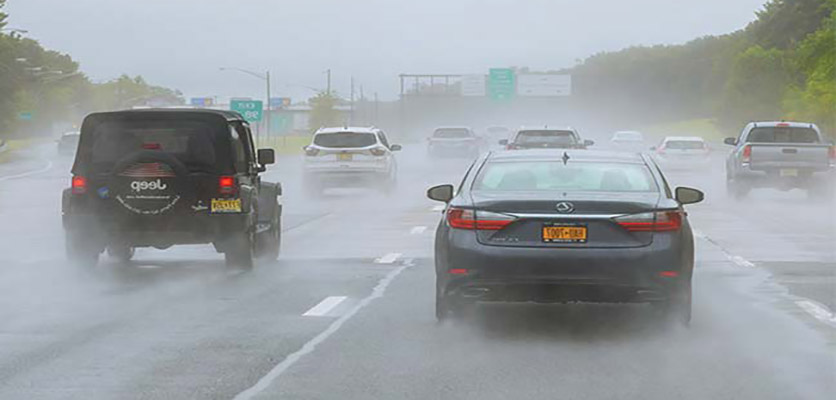 جاده بارانی- امداد خودرو سایپا
